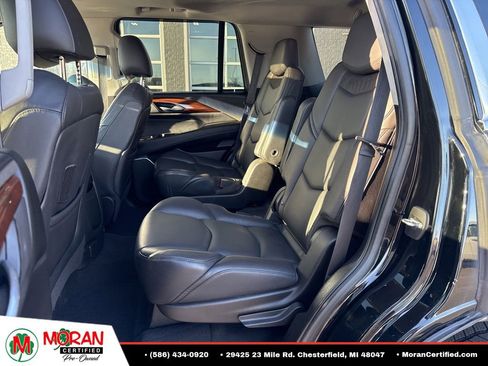 Used 2019 Cadillac Escalade Premium Luxury AWD/4WD image 29