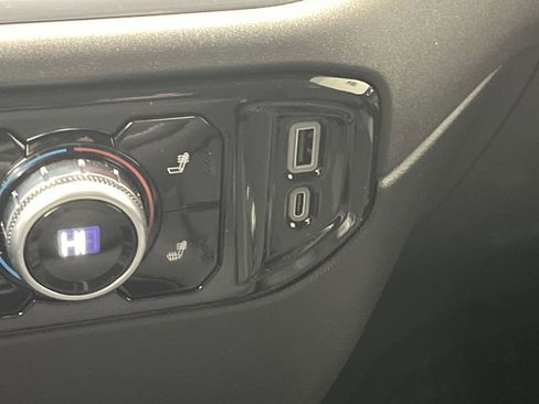 Certified 2024 GMC Sierra 1500 Elevation image 25