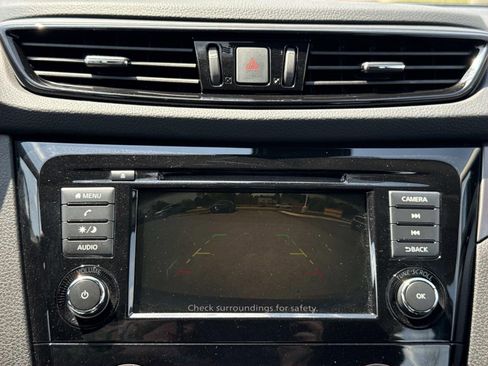Used 2021 Nissan Rogue Sport S AWD/4WD image 10