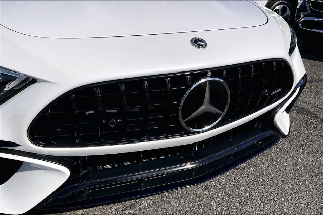 Used 2022 Mercedes-Benz SL 63 AMG 4MATIC image 27