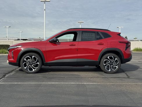 New 2026 Chevrolet Trax RS w/ Driver Confidence Package image 4