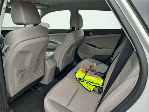 Used 2018 Hyundai Tucson SEL FWD image 11