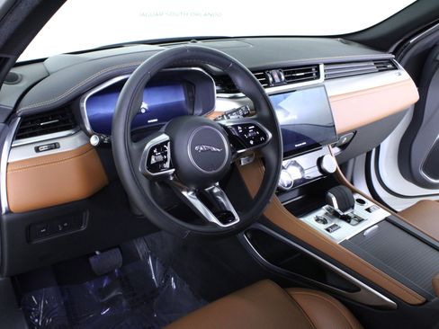 Used 2025 Jaguar F-PACE R-Dynamic S image 20