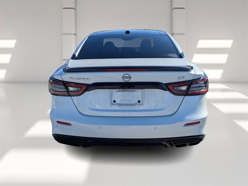 Used 2023 Nissan Maxima SR w/ Sport Mat Group image 5