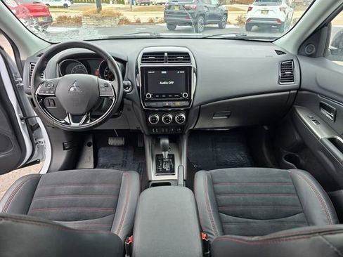 Used 2024 Mitsubishi Outlander Sport AWD image 22