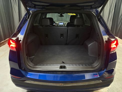 Used 2023 Chevrolet Equinox RS w/ RS Leather Package AWD/4WD image 23