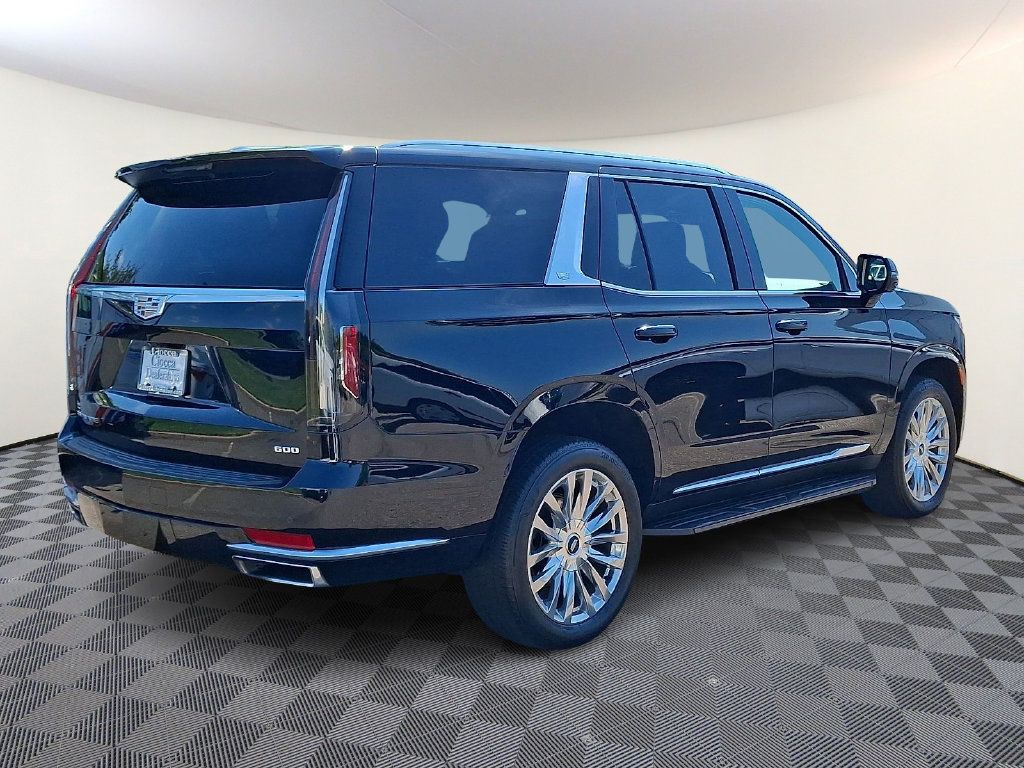 Used 2024 Cadillac Escalade Premium Luxury w/ Performance Package AWD/4WD image 4