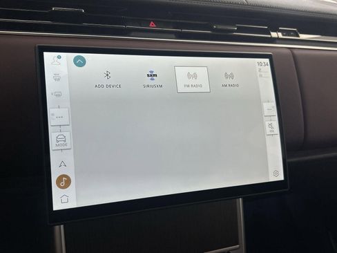 New 2025 Land Rover Range Rover SE image 18