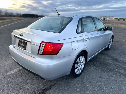 Used 2010 Subaru Impreza 2.5i AWD/4WD image 8