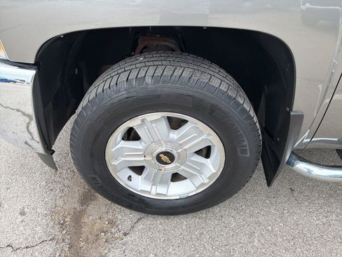 Used 2013 Chevrolet Silverado 1500 LT w/ All-Star Edition AWD/4WD image 9