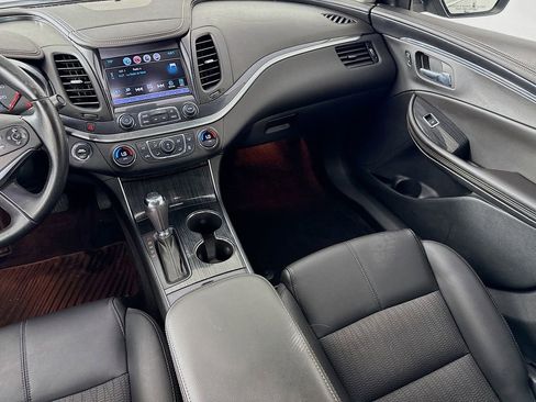 Used 2018 Chevrolet Impala LT image 27