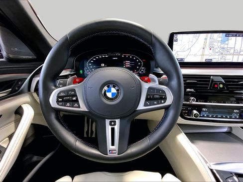 Used 2023 BMW M5 w/ Competition Package AWD/4WD image 5