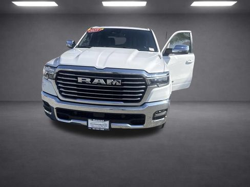 Used 2025 RAM 1500 Laramie AWD/4WD image 36