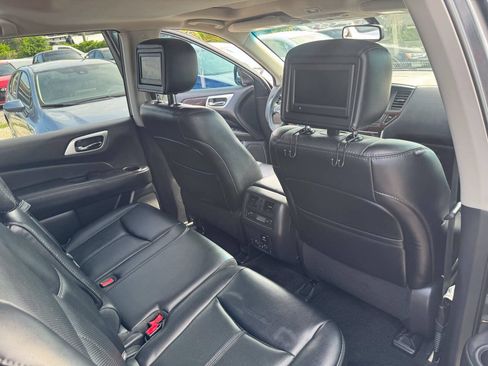 Used 2015 Nissan Pathfinder Platinum w/ Family Entertainment Package AWD/4WD image 7