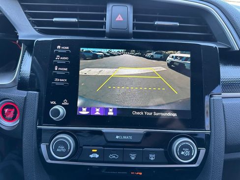 Used 2020 Honda Civic Sport image 11