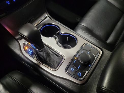 Used 2019 Jeep Grand Cherokee Limited X AWD/4WD image 26