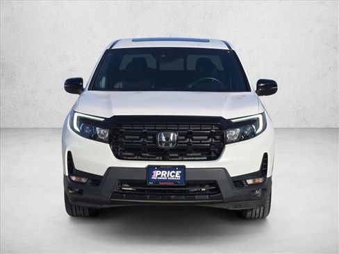 Used 2025 Honda Ridgeline Black Edition image 2