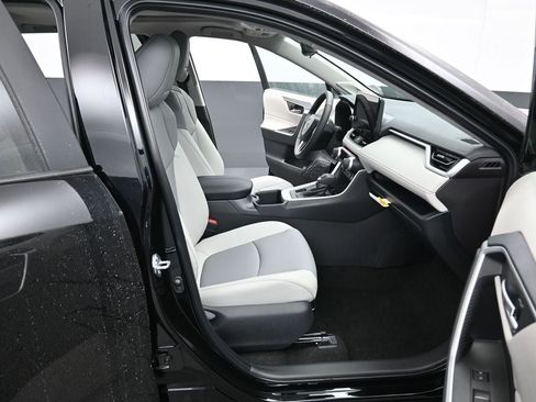 New 2025 Toyota RAV4 XLE Premium image 14