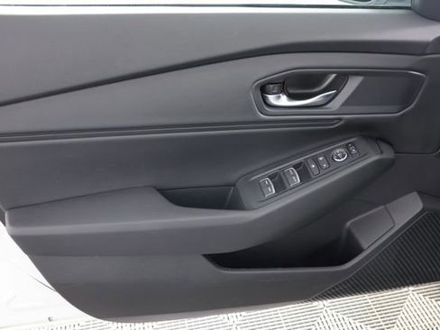 Certified 2025 Honda Accord SE image 26