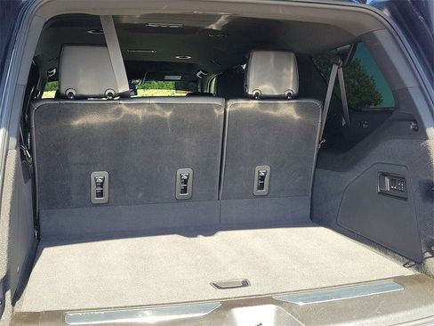 Used 2022 Cadillac Escalade ESV Luxury image 15