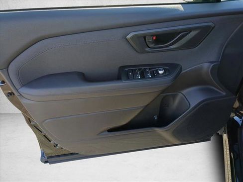 Certified 2025 Subaru Forester Premium image 11