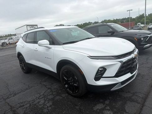 Used 2023 Chevrolet Blazer LT AWD/4WD image 4