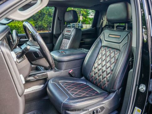 Used 2021 GMC Sierra 1500 SLT w/ SLT Premium Plus Package image 25