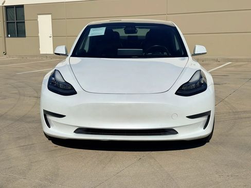Used 2019 Tesla Model 3 Standard Range Plus RWD image 2
