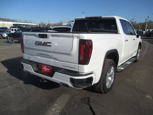 Used 2022 GMC Sierra 1500 Denali image 4