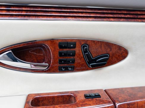 Used 2007 Maybach 57 image 29