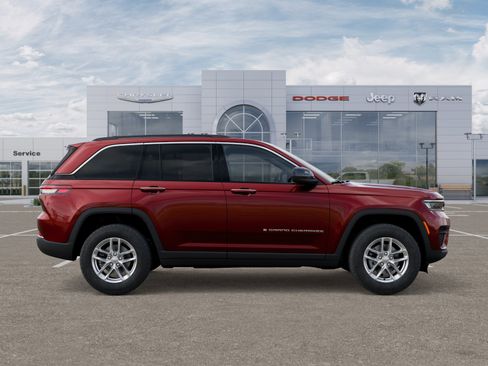 New 2025 Jeep Grand Cherokee Laredo X w/ Luxury Tech Group I image 39