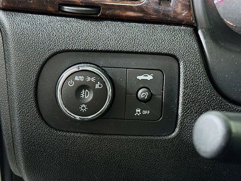 Used 2013 Chevrolet Impala LTZ image 10