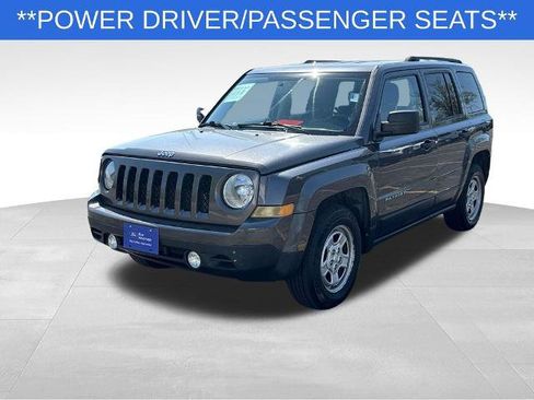 Used 2017 Jeep Patriot Sport FWD image 2