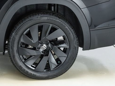 New 2026 Volkswagen Atlas SE image 46