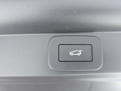 Used 2025 Land Rover Range Rover SE AWD/4WD image 28