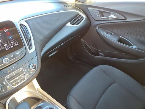 Used 2024 Chevrolet Malibu LT image 29