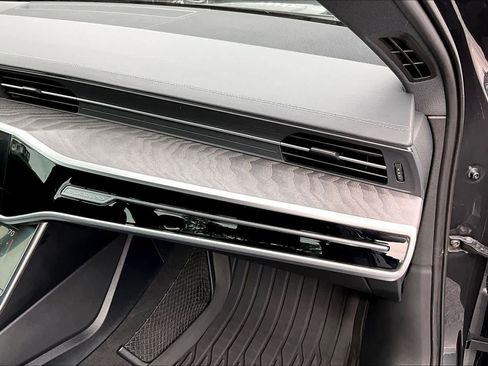 Used 2024 Audi A6 2.0T Premium image 19