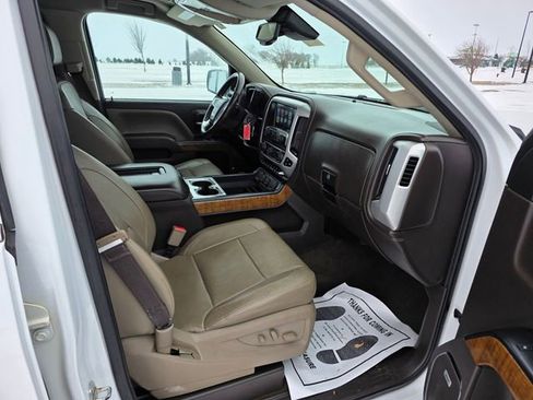 Used 2017 GMC Sierra 1500 SLT image 28