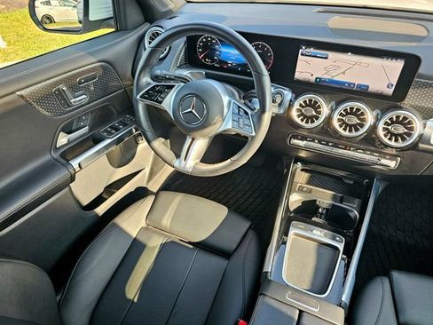 Certified 2025 Mercedes-Benz GLB 250 4MATIC image 30