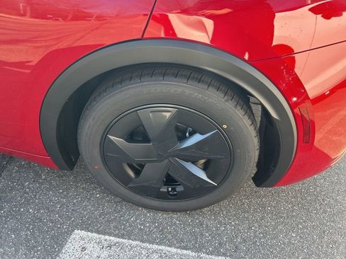 New 2026 Toyota Prius LE image 13