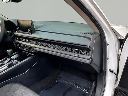 Used 2024 Honda Accord EX image 24