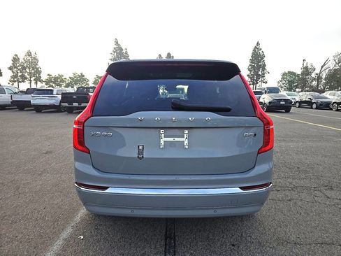 Used 2025 Volvo XC90 B5 Core AWD/4WD image 5
