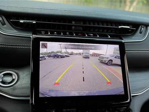 New 2025 Jeep Grand Cherokee L Limited w/ Black Appearance Package image 23