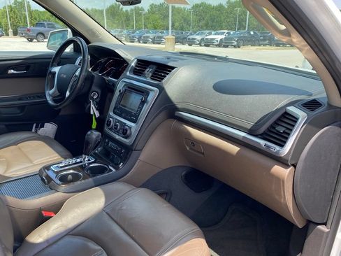 Used 2017 GMC Acadia Limited SLT AWD/4WD image 33