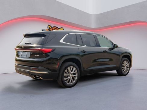 Used 2026 Buick Enclave Preferred FWD image 5
