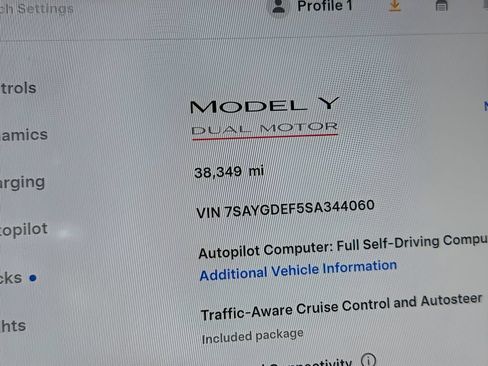 Used 2025 Tesla Model Y Performance AWD/4WD image 19