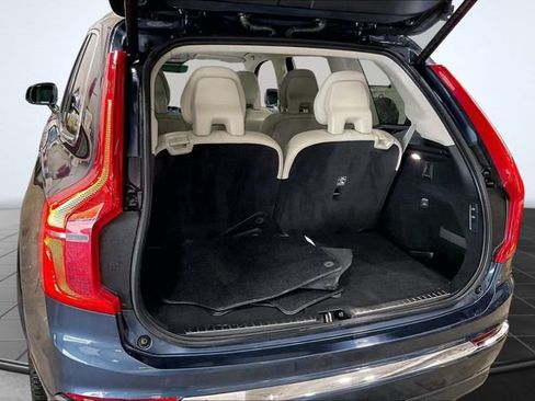 Certified 2023 Volvo XC90 B6 Ultimate w/ Lounge Package AWD/4WD image 6