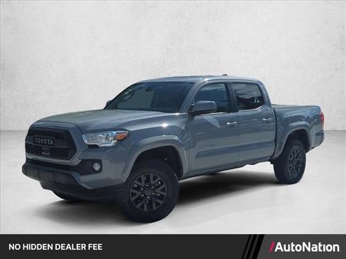 Used 2020 Toyota Tacoma SR5 RWD image 1