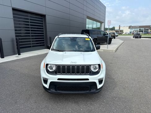 Used 2022 Jeep Renegade Sport w/ Sport Appearance Group AWD/4WD image 8