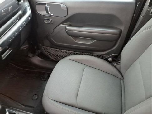Used 2021 Jeep Wrangler Unlimited Sport AWD/4WD image 21